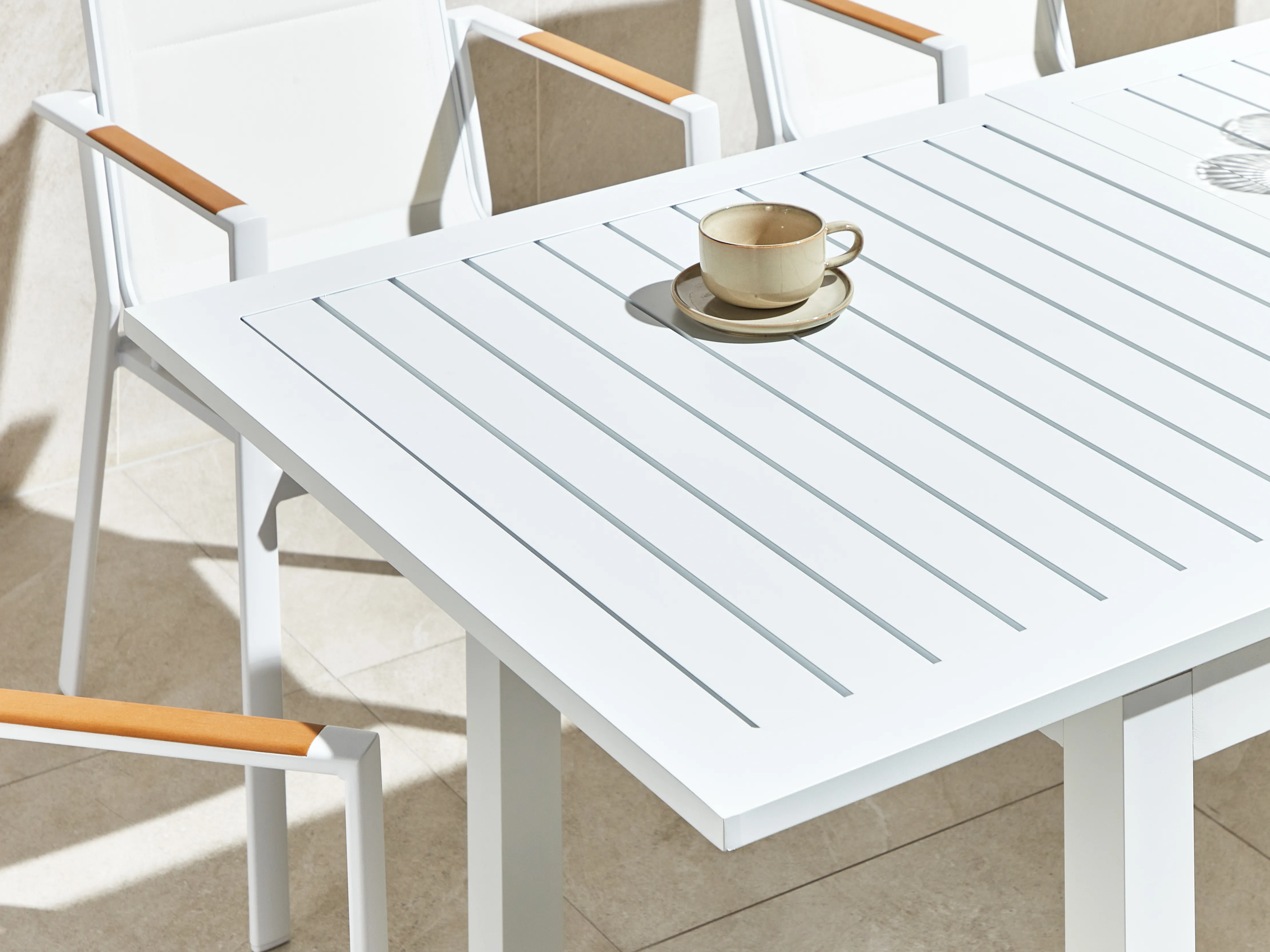 Uitschuifbare tuintafel SKALOMA 180/240 cm 90 cm Metaal Wit
