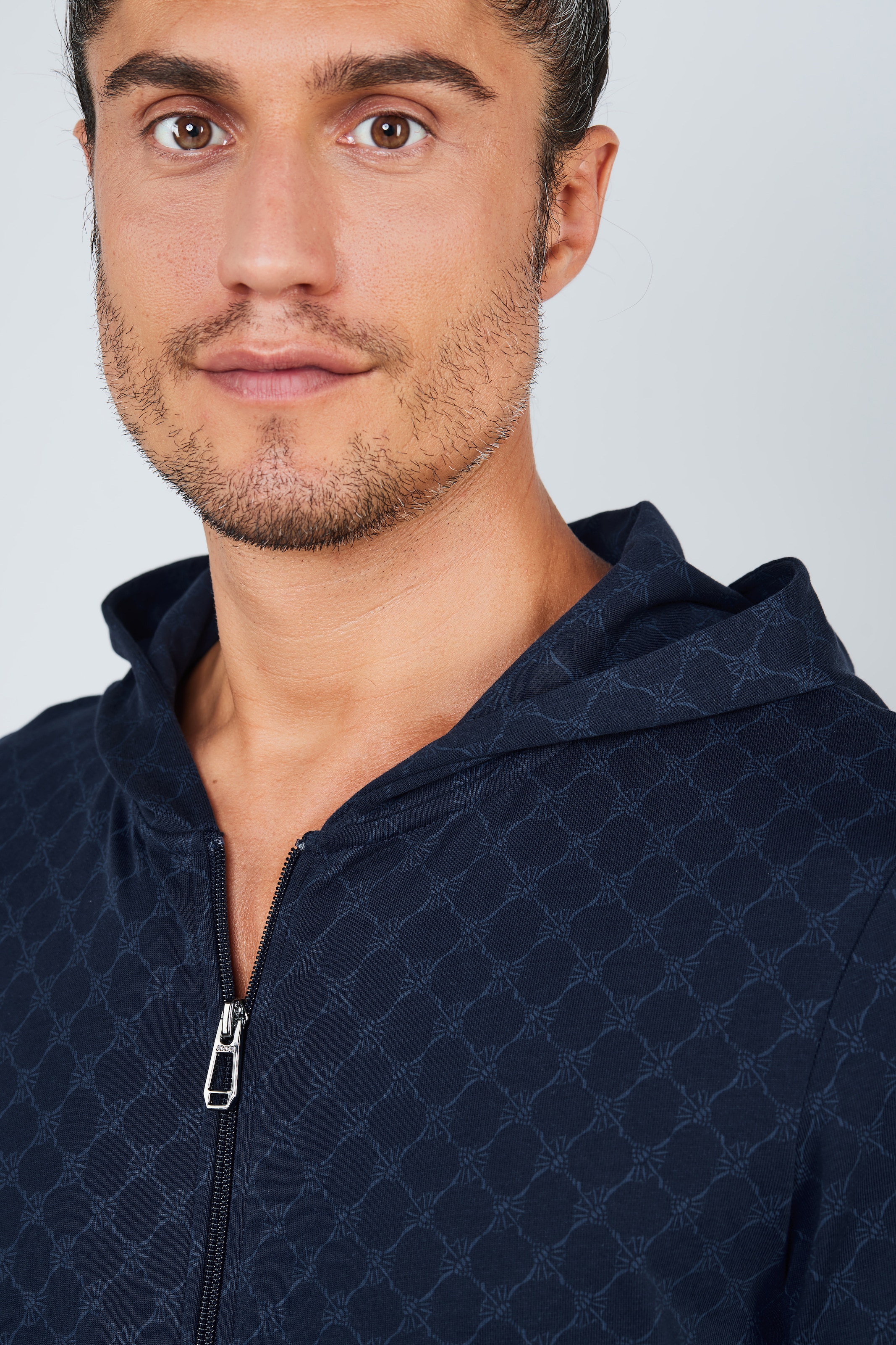 JOOP! Kapuzensweatjacke »Leisure« mit trendiger Kapuze