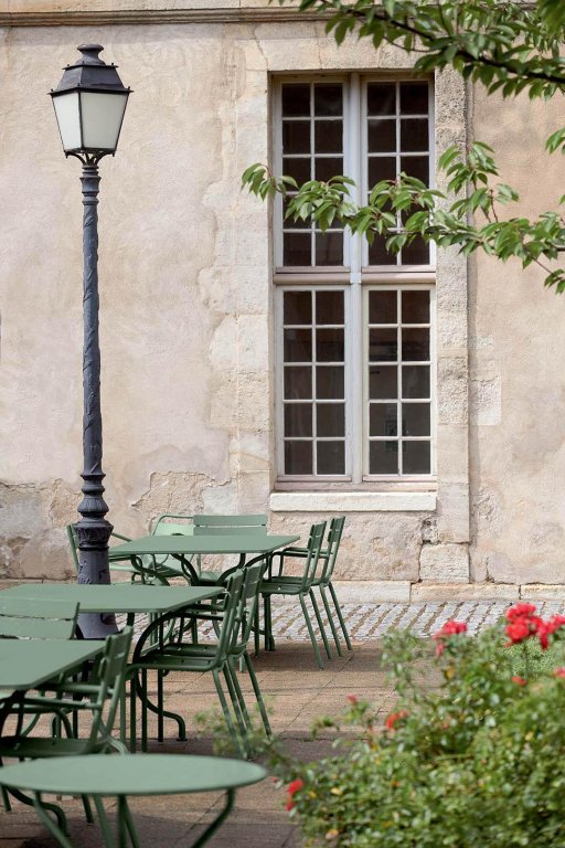 Fermob Luxembourg tuinstoel met armleuning Lapilli Grey