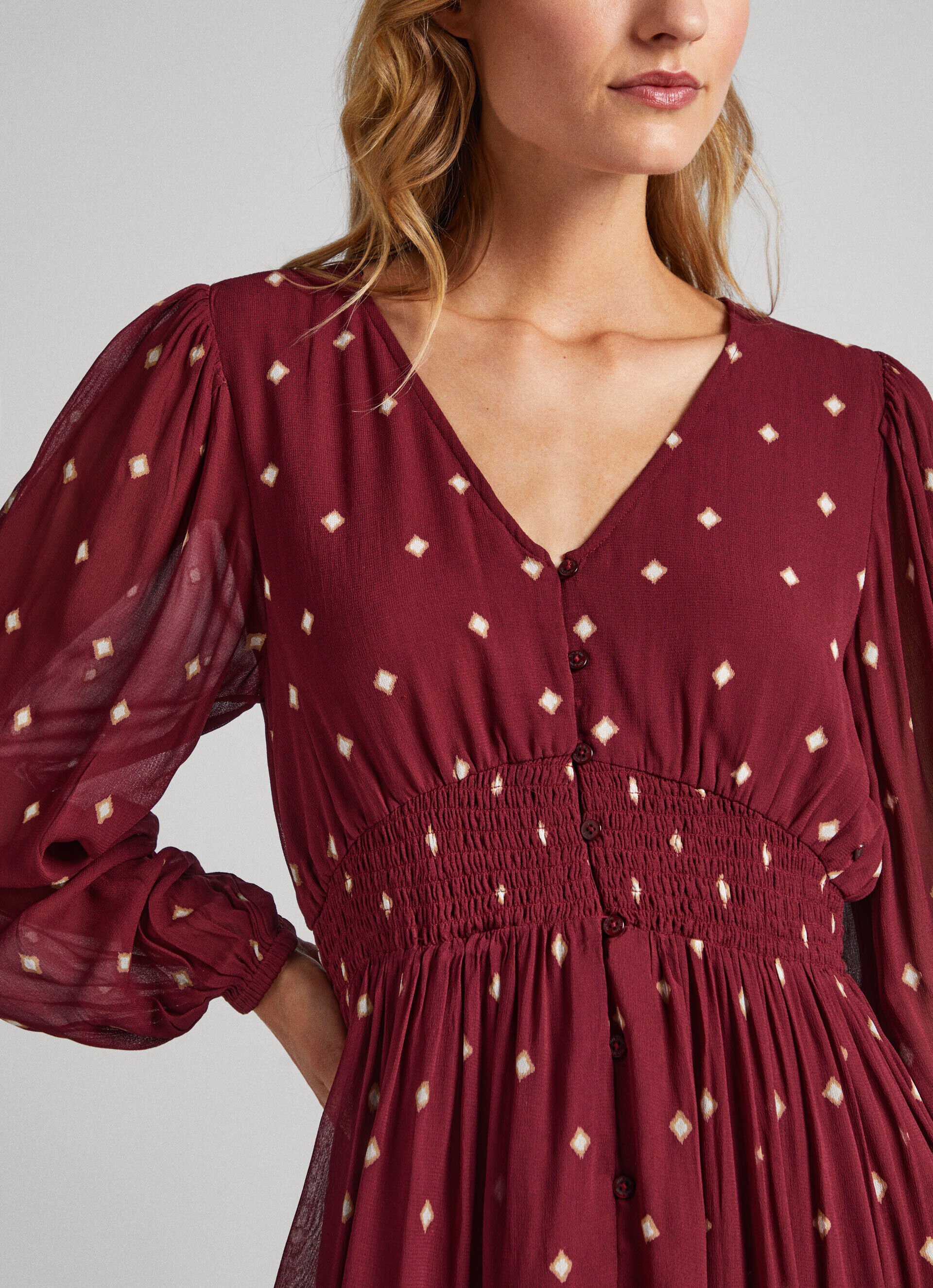 VESTIDO COM ESTAMPA DE BOLINHAS - multicolorido