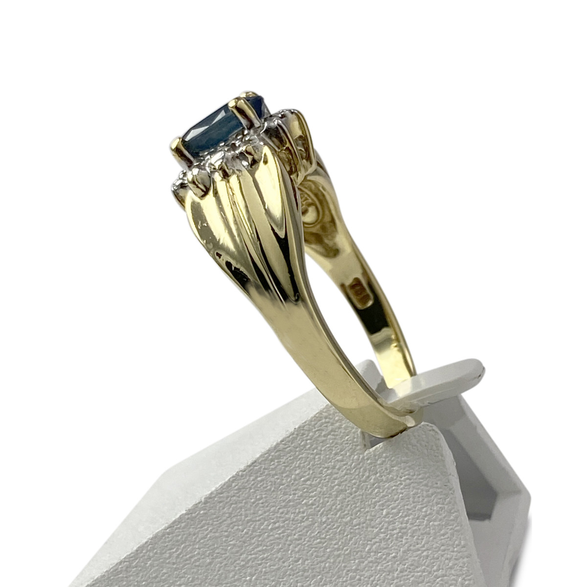 Bague d'occasion or 750 2 tons diamants saphir