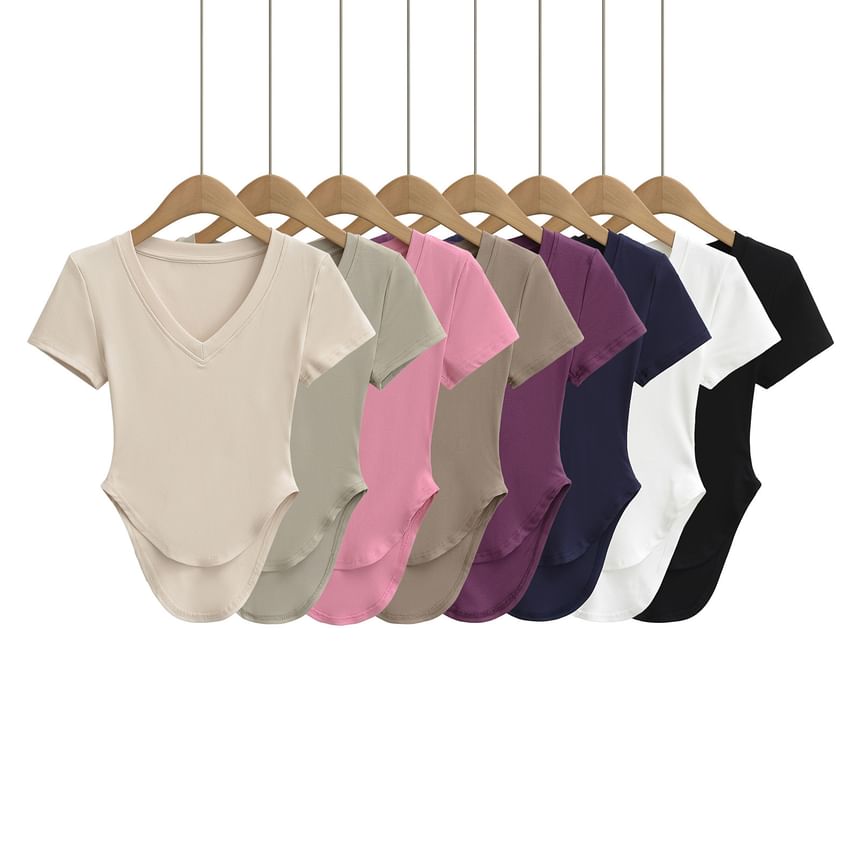 Asiris - Effen T-shirt met korte mouwen en V-hals