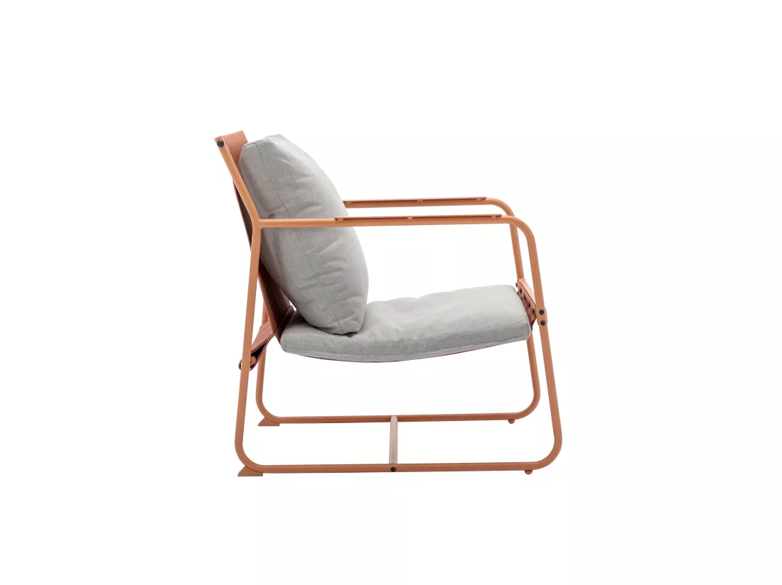 Salon de jardin en acier : 1 canapé 2 places, 2 fauteuils et 2 tables basses - Orange et coussins gris - LASIMO de MYLIA