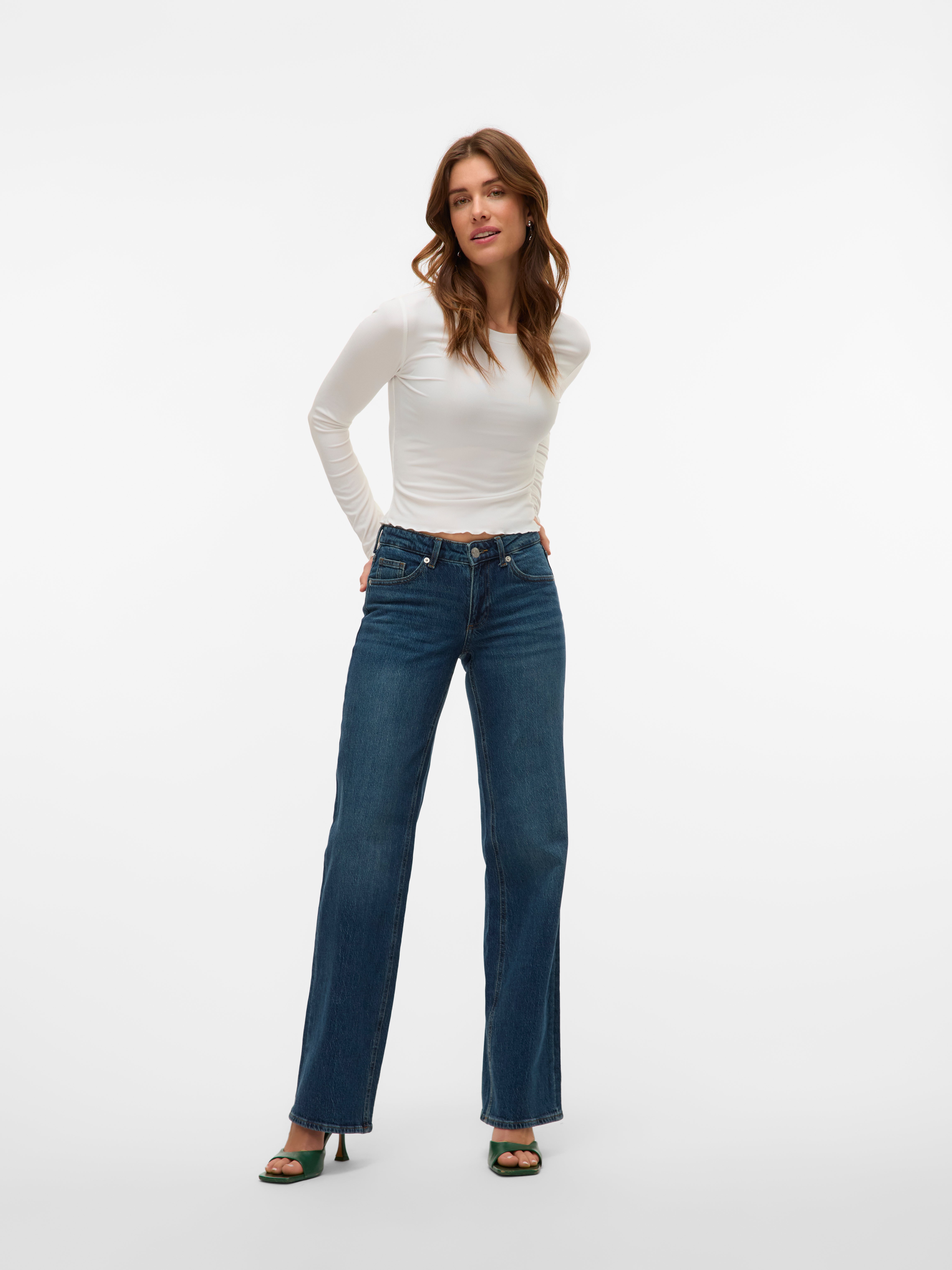 VMVANESSA Low rise Wide leg fit Jeans