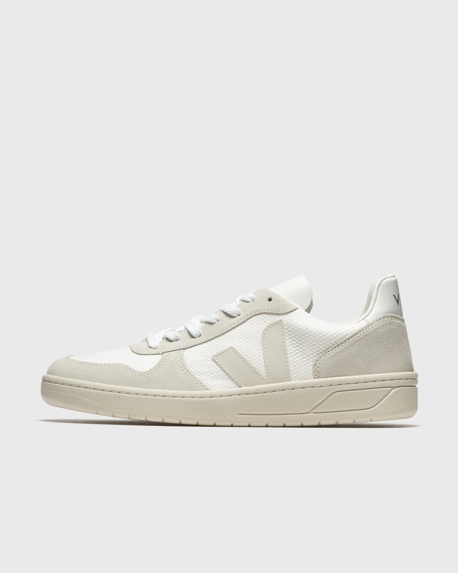 Veja V-10 B-MESH