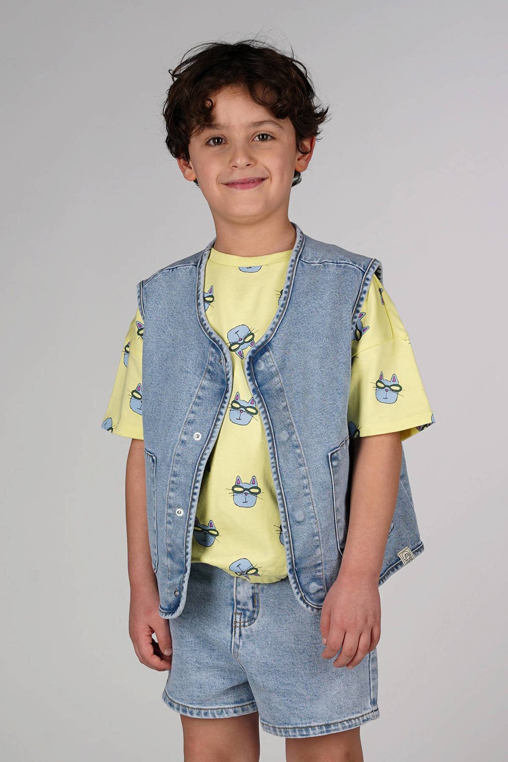 The New Chapter gilet light blue denim