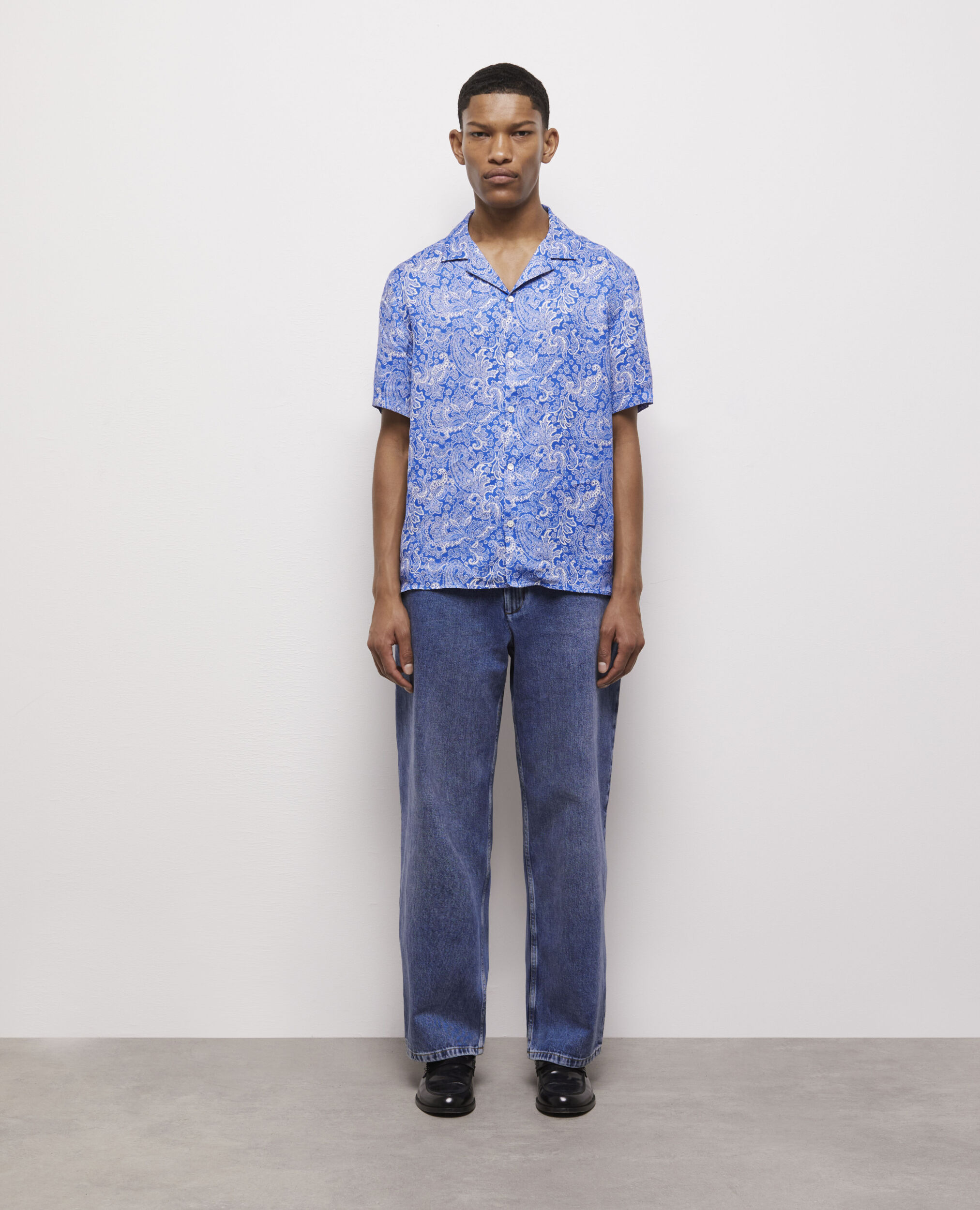 Chemise imprimée bleue