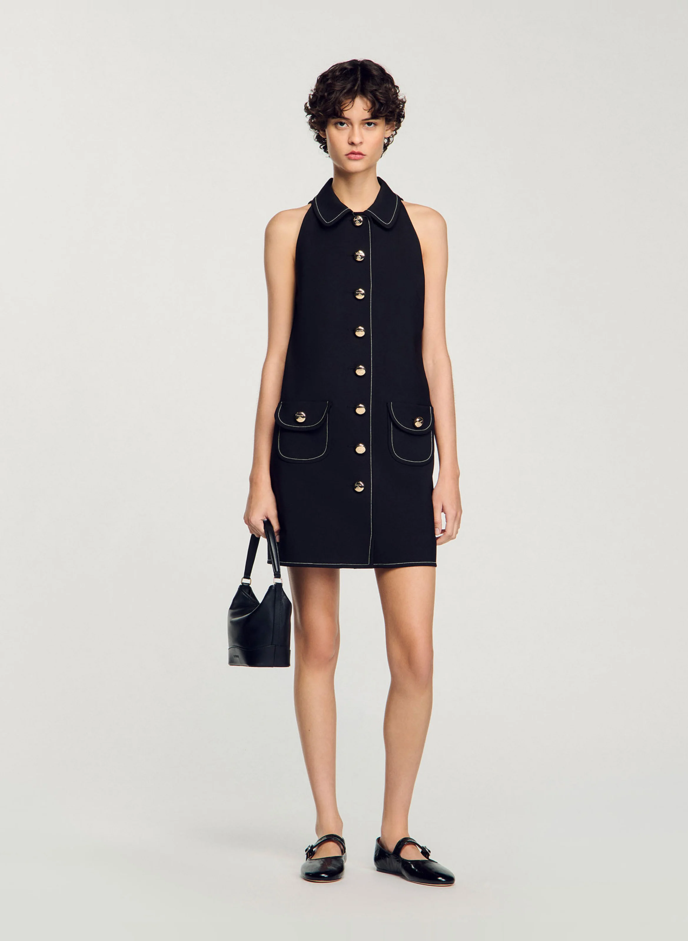 Robe courte à surpiqûres contrastées | Noir