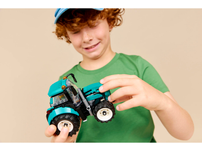 LEGO Tractor (60498)
