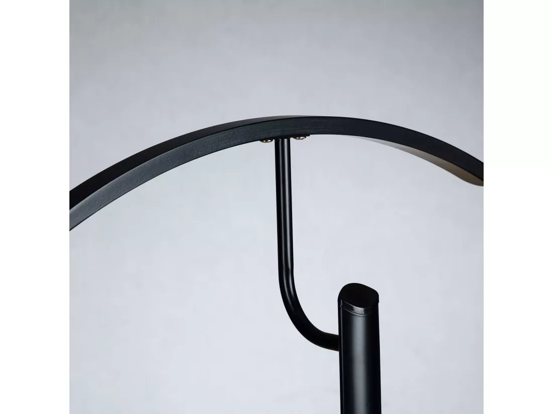 Valet de chambre ASMO, portant à vêtement avec structure en métal laqué noir