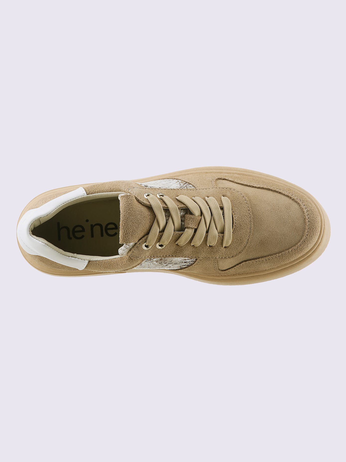 Baskets cuir velours de vache.