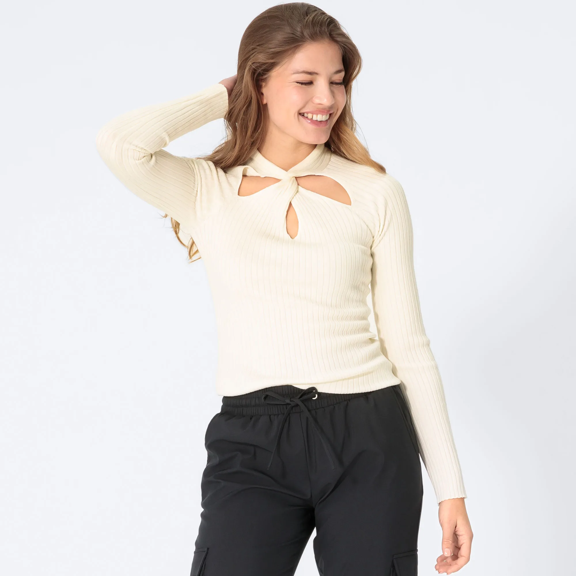 Damen-Shirt mit raffiniertem Ausschnitt