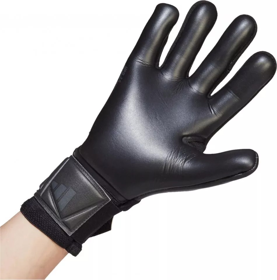 Predator Competition Glove Black/Black/Black