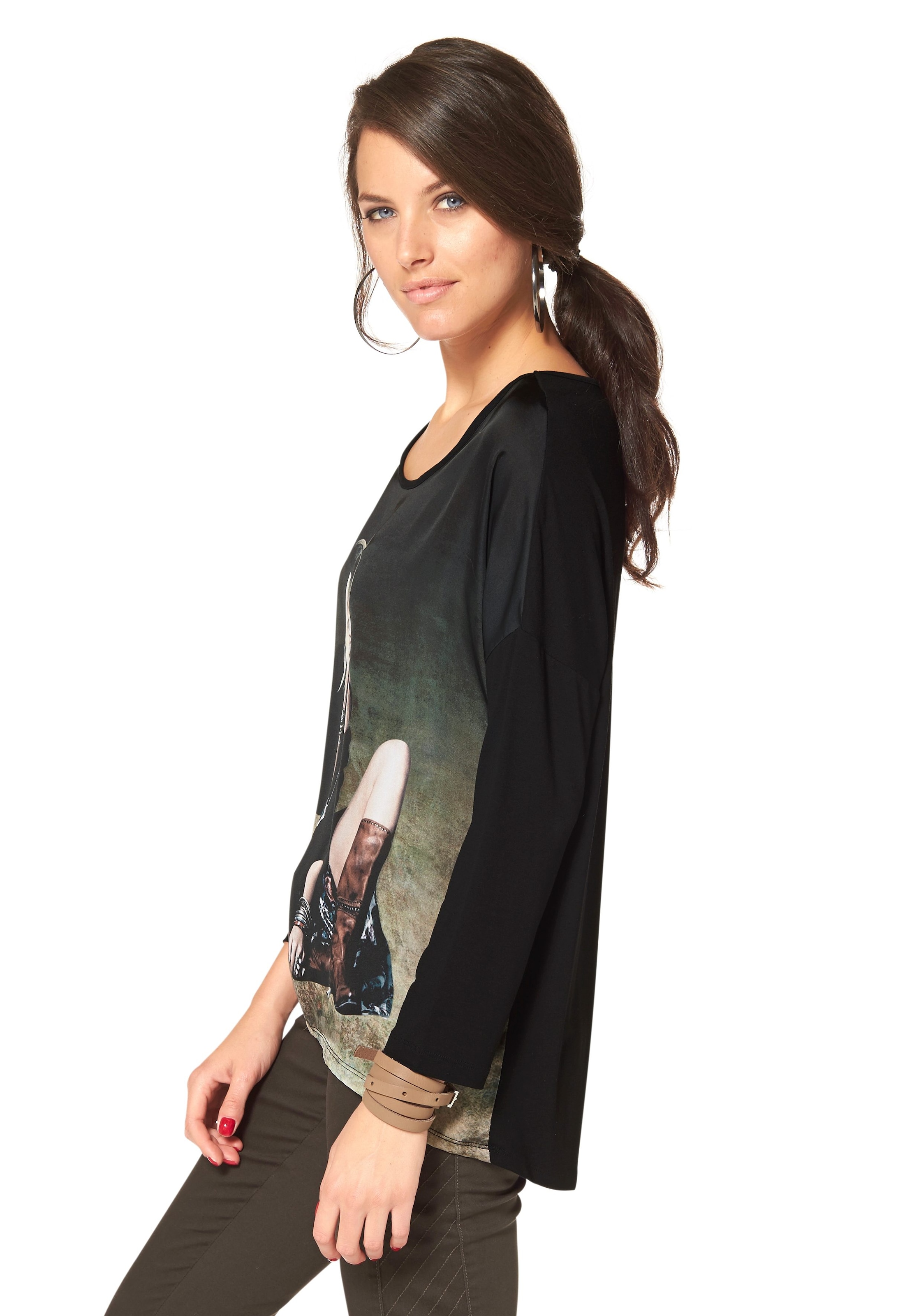 Aniston CASUAL Langarmshirt , mit femininem Frontdruck