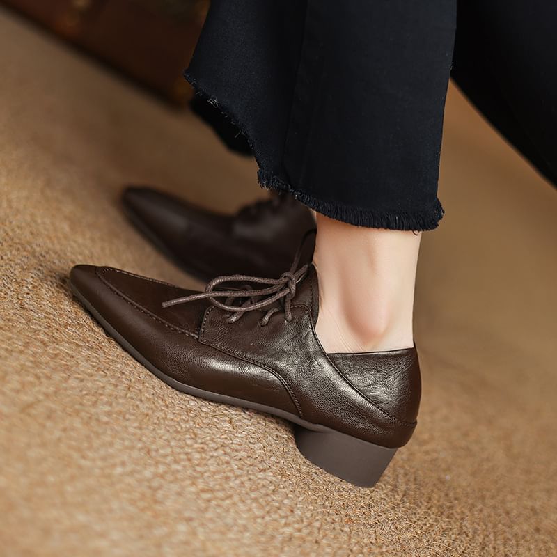 Megan - Veterschoenen met dikke hak en imitatieleer