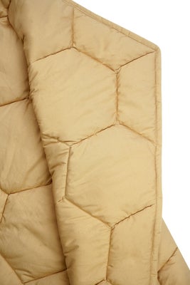 Lorena Canals Leketeppe Honeycomb