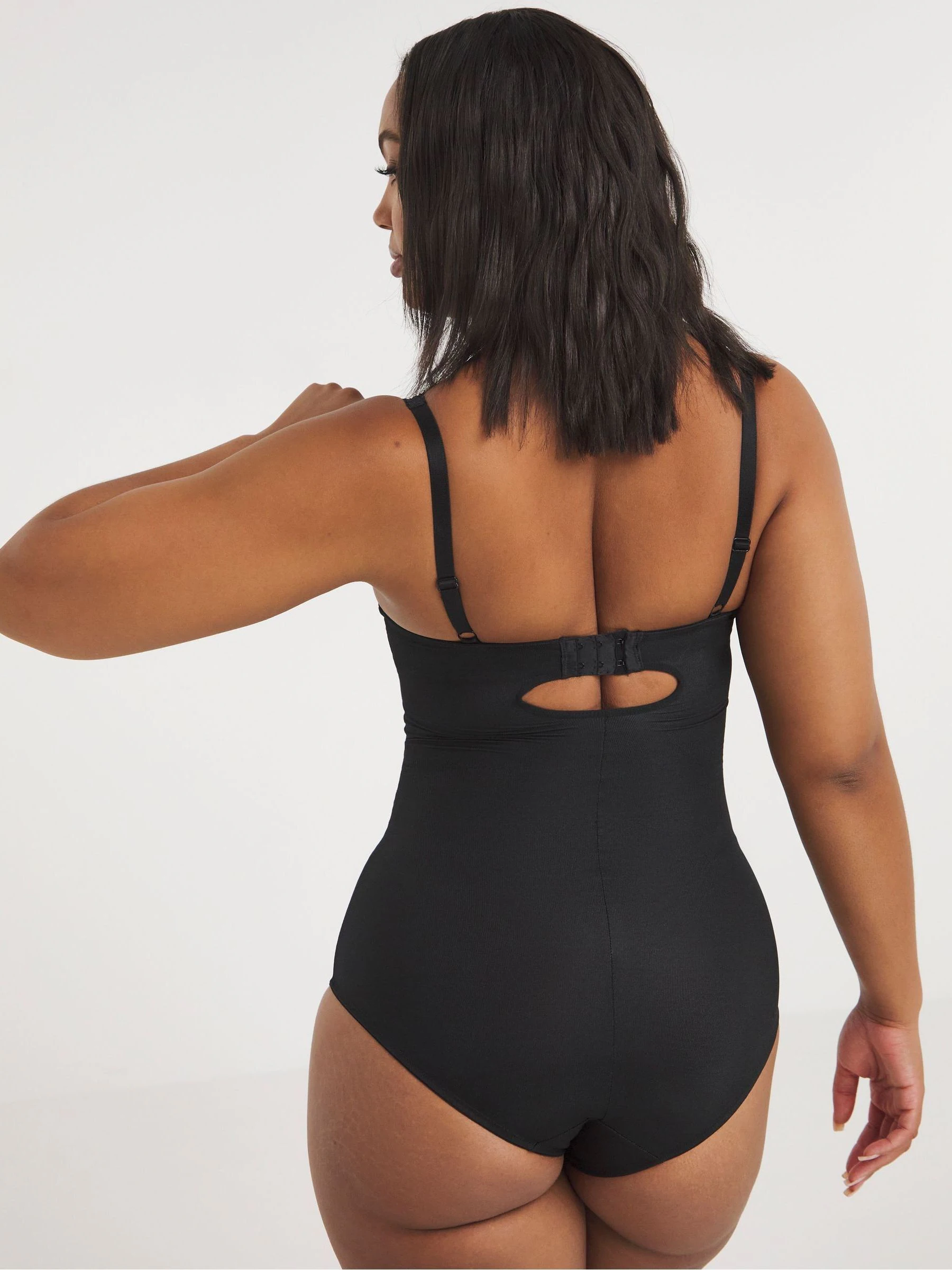 Simply Be Magisculpt Ella body met krachtige versteviging en kanten afwerking