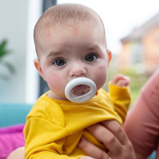 Tétines Closer to Nature forme naturelle   Jour        0-6 mois   de               Tommee Tippee