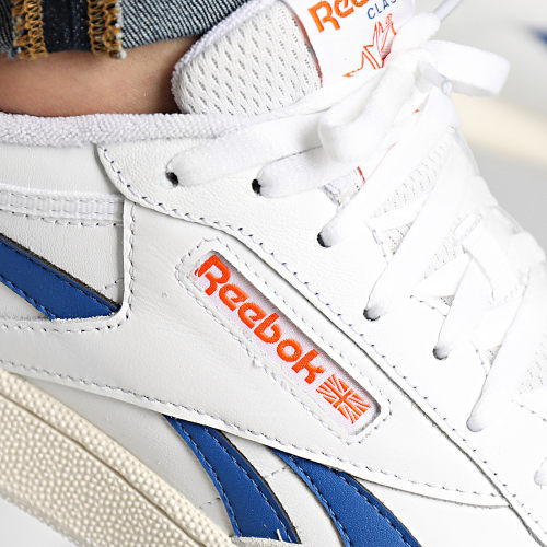 Baskets Club C Revenge HP3308 Footwear White Vector Blue Smash Orange