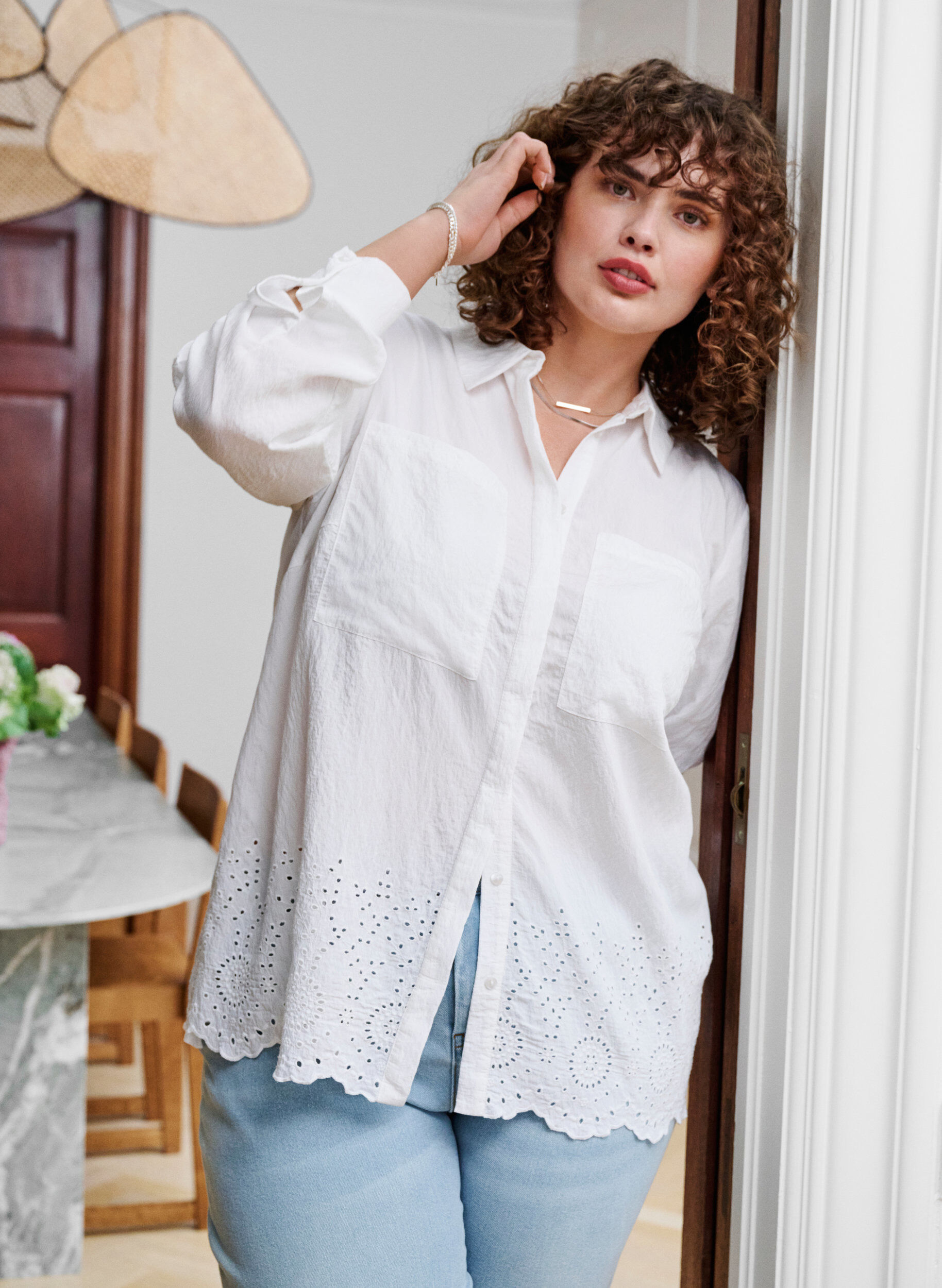 Skjorte i viskose med broderi anglaise