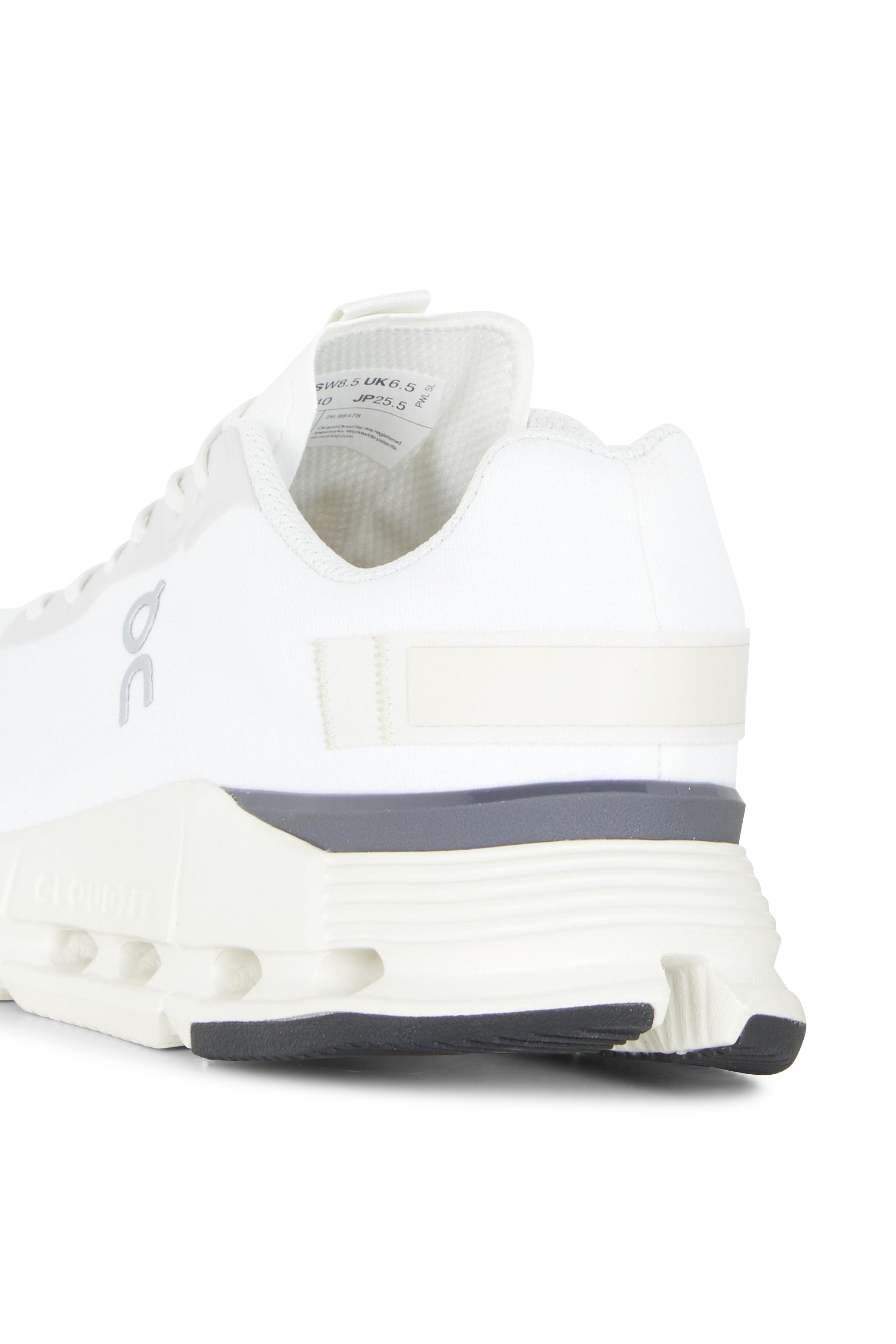 ON Baskets Cloudnova Form Blanc