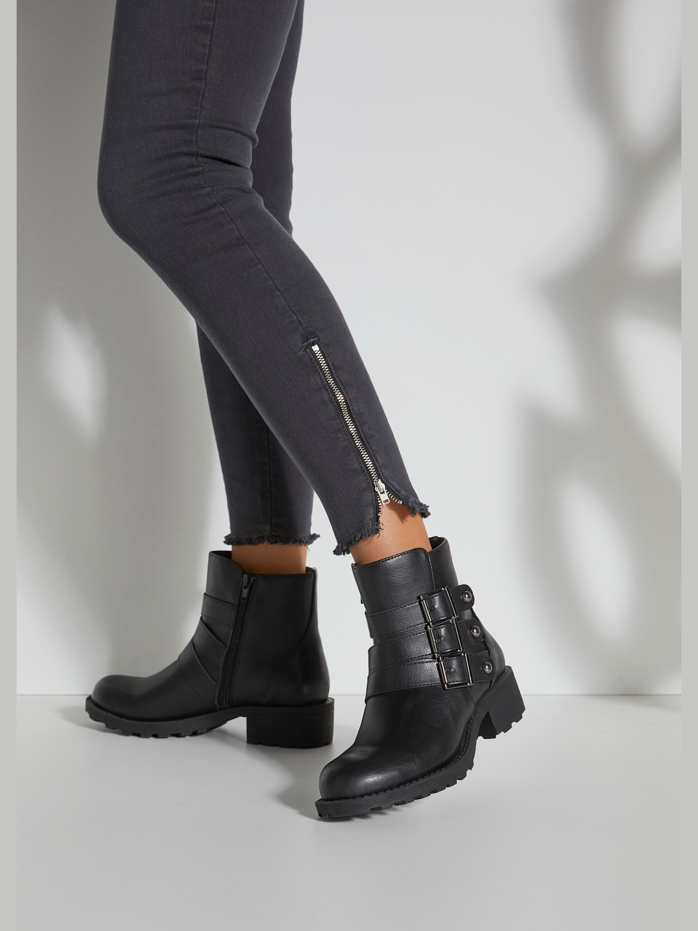 Bottines motardes bottines avec boucles décoratives