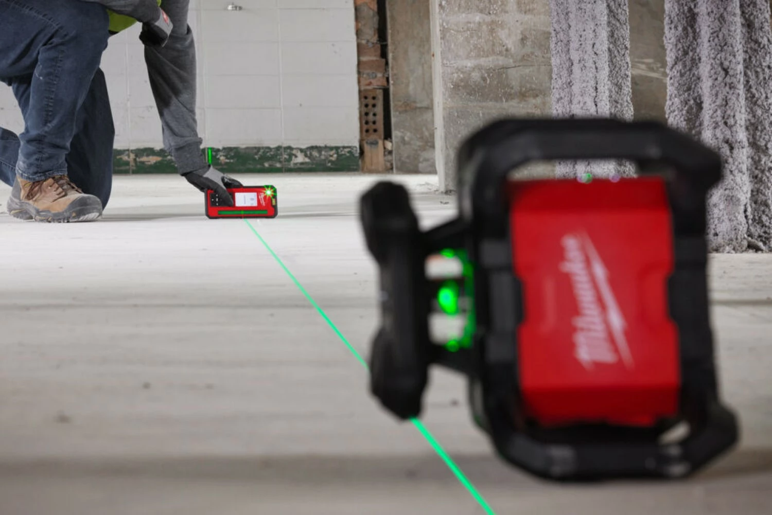 Milwaukee M18 RLOHVG300-501C 18V Li-ion accu roterende laser (1x 5.0Ah accu) set in koffer - 300m