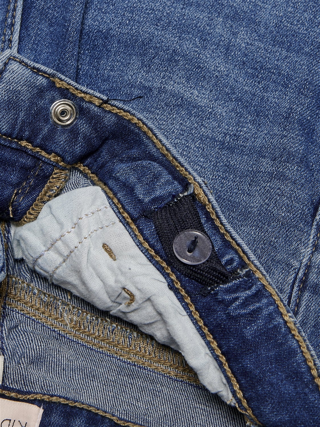 KONEMILY Mittlere Taille Gerade geschnitten Jeans Medium Blue Denim
