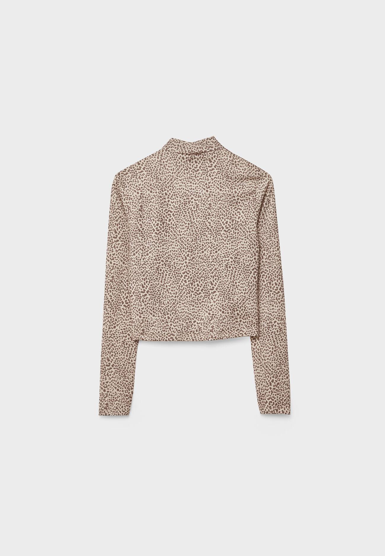 blusa de gola alta falsa