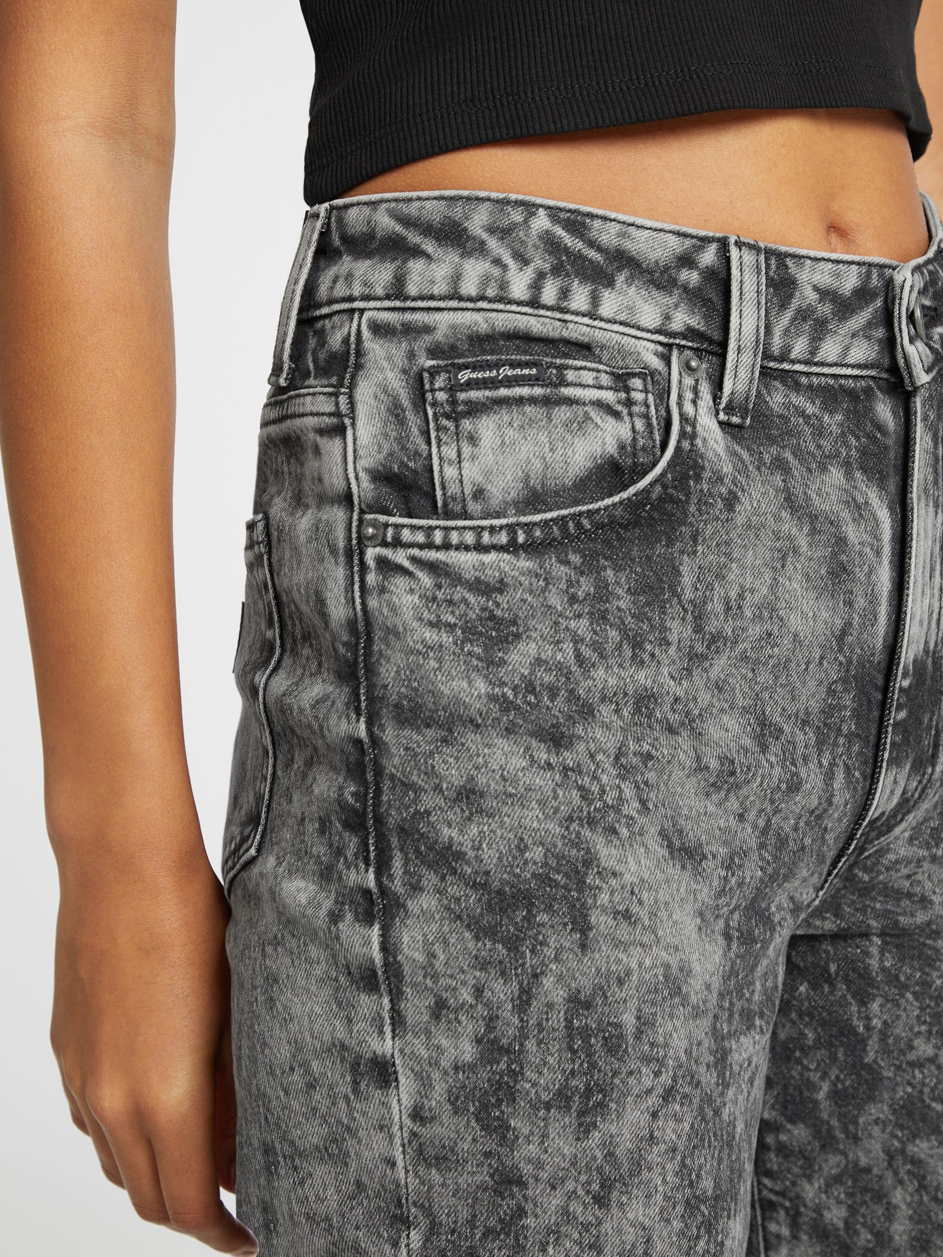 Calça jeans estilo mãe G06