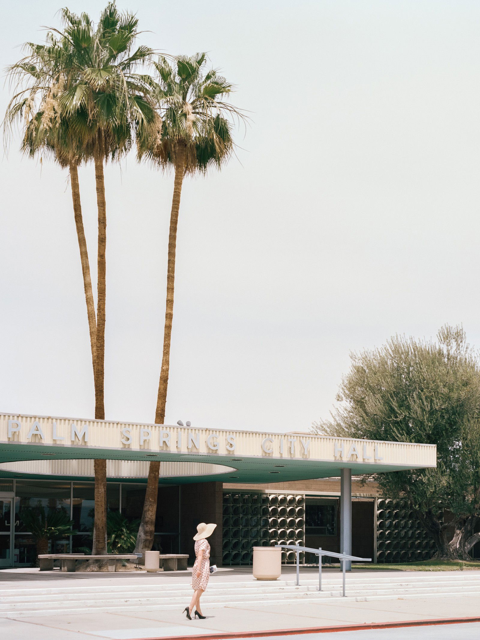PALM SPRINGS CITY HALL (Albert Frey) by Stephanie Kloss - Limited Edition. Edition of: 150. Signed.