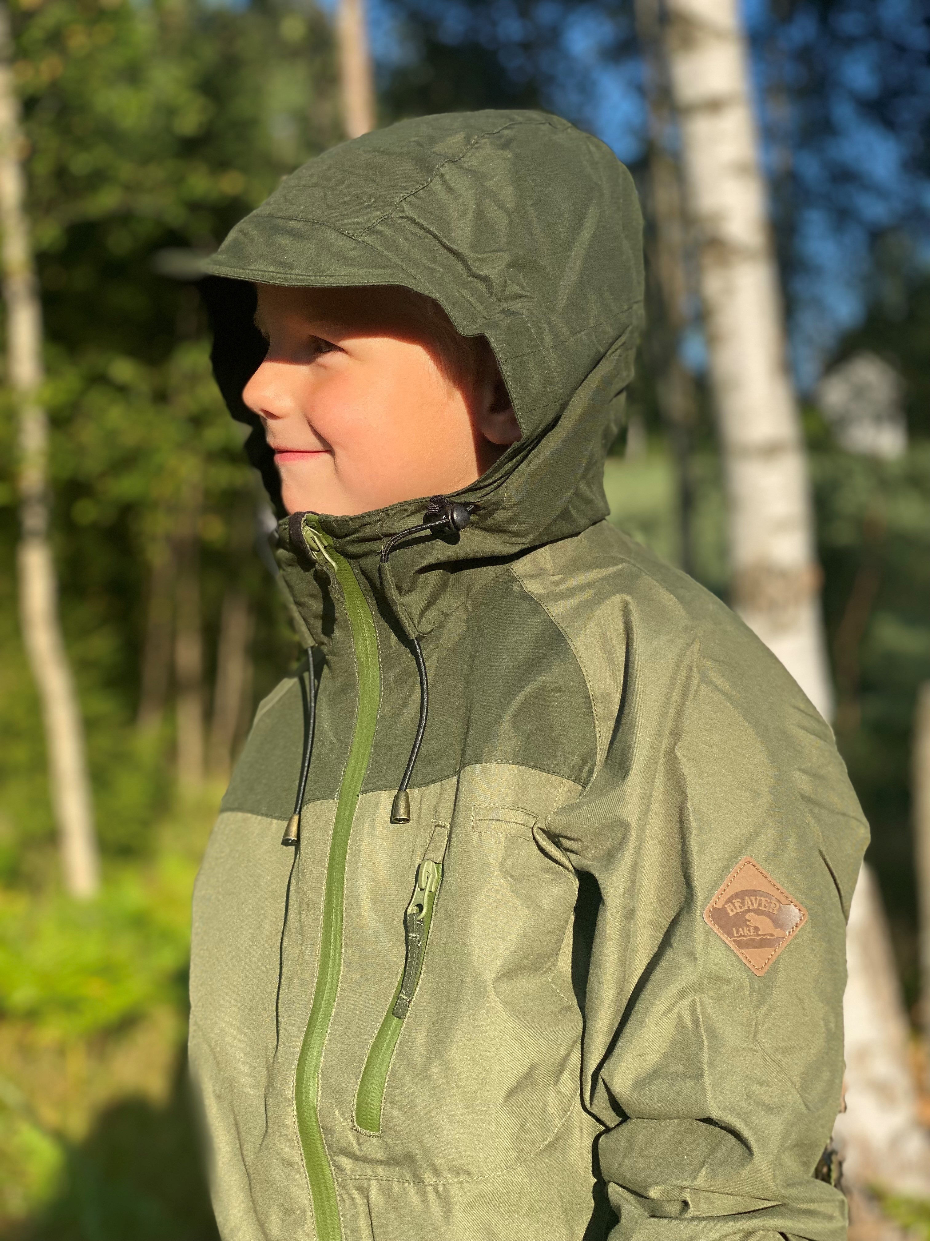 Kjøp Beaver Lake Jaktdress Micro Barn fra Hekta på tur!