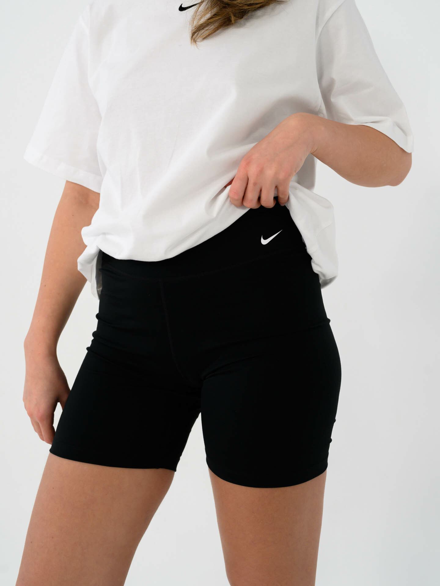 One Mid Rise 7 Inch Short 2.0