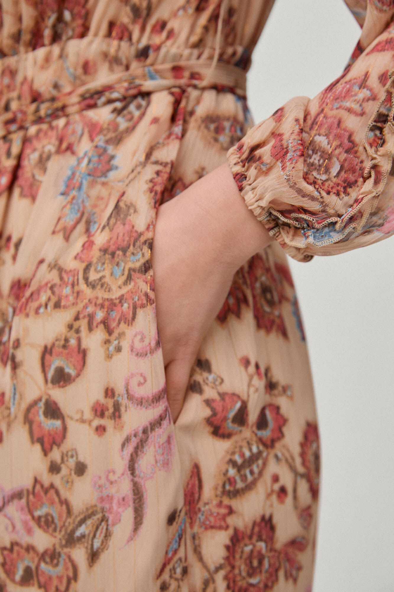 Vestido com estampa franzida - Roxo