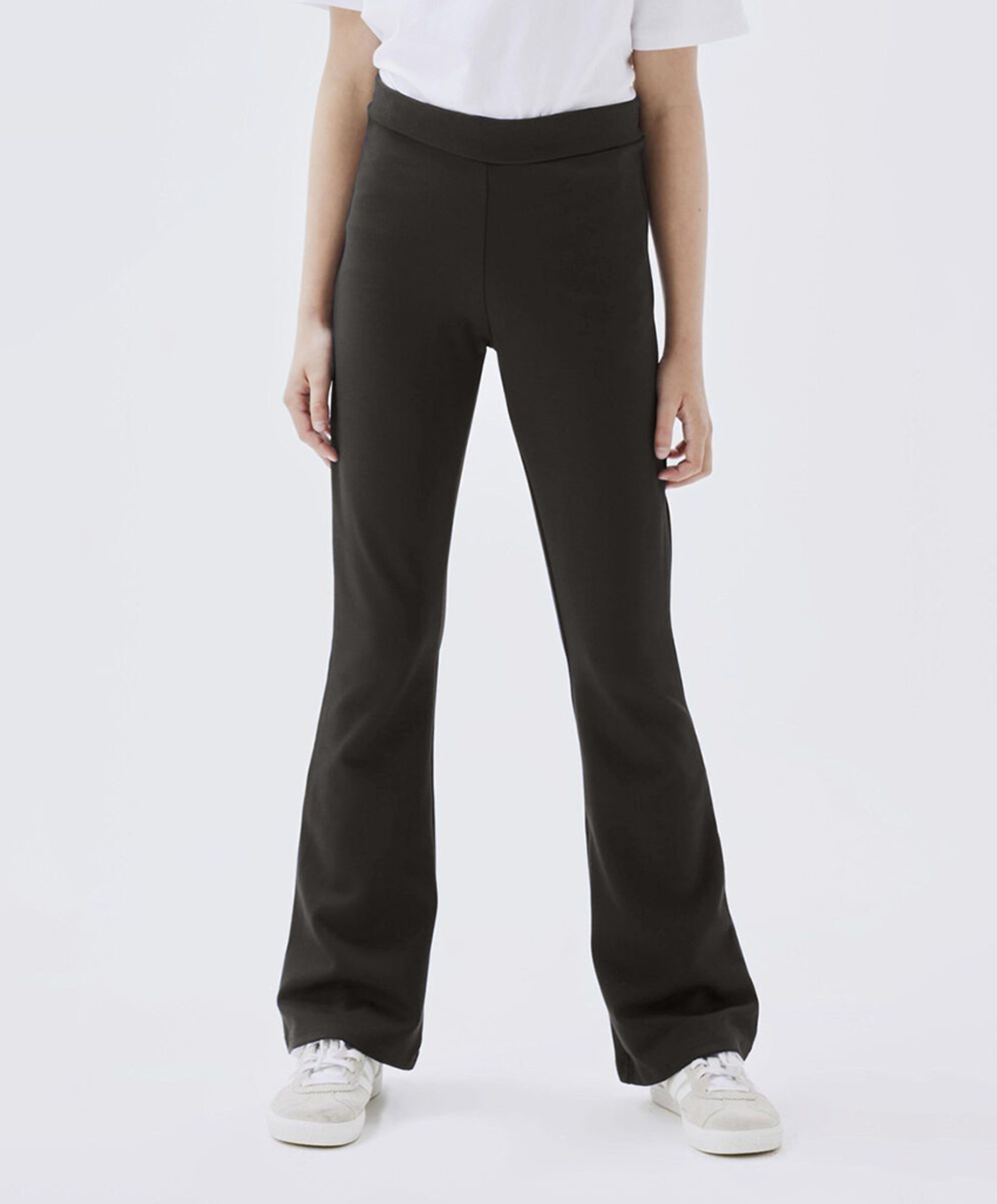 Name it NKFFRIKKALI BOOTCUT NOOS pantalon zwart