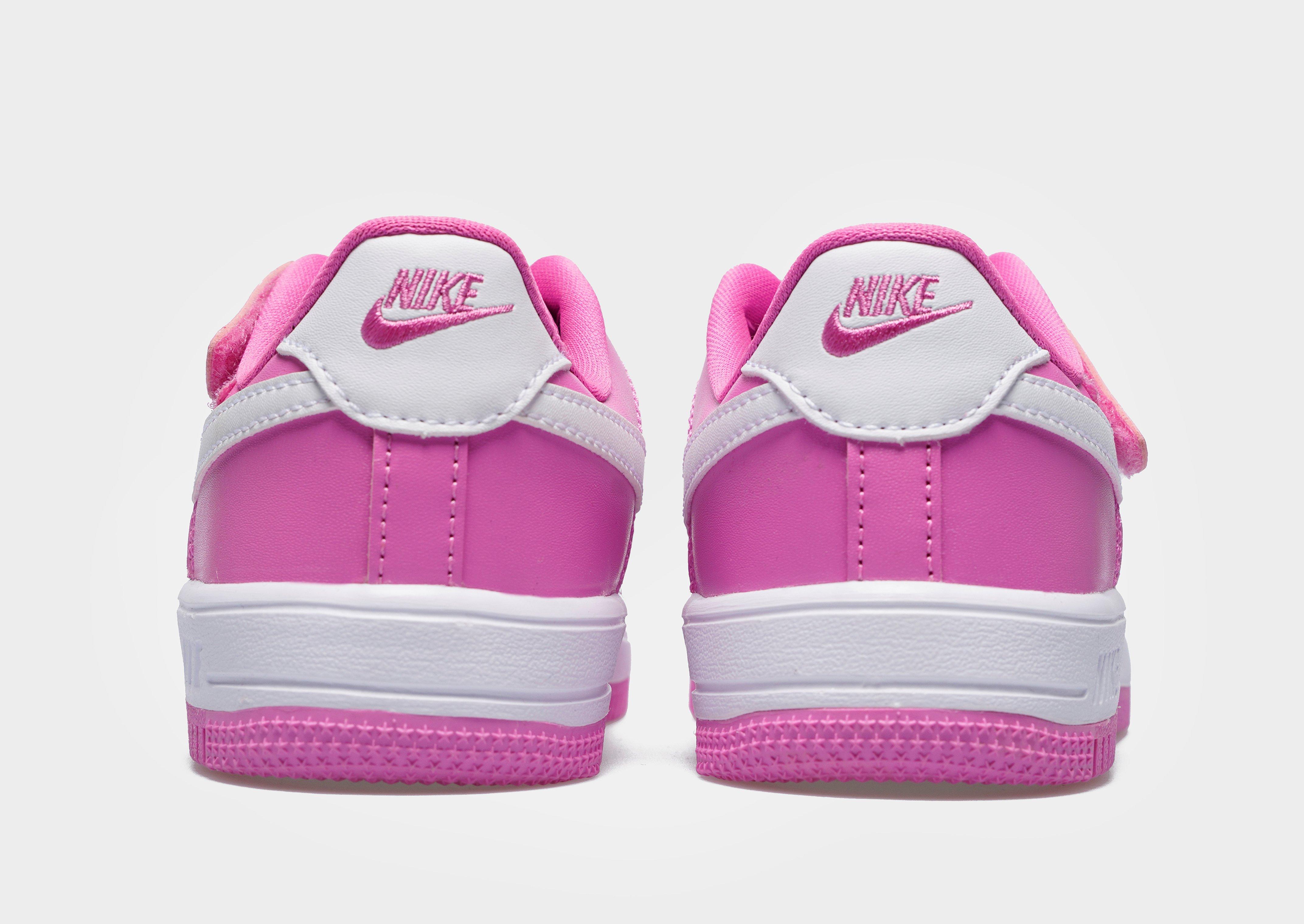 Nike AIR FORCE 1 '07 LV8