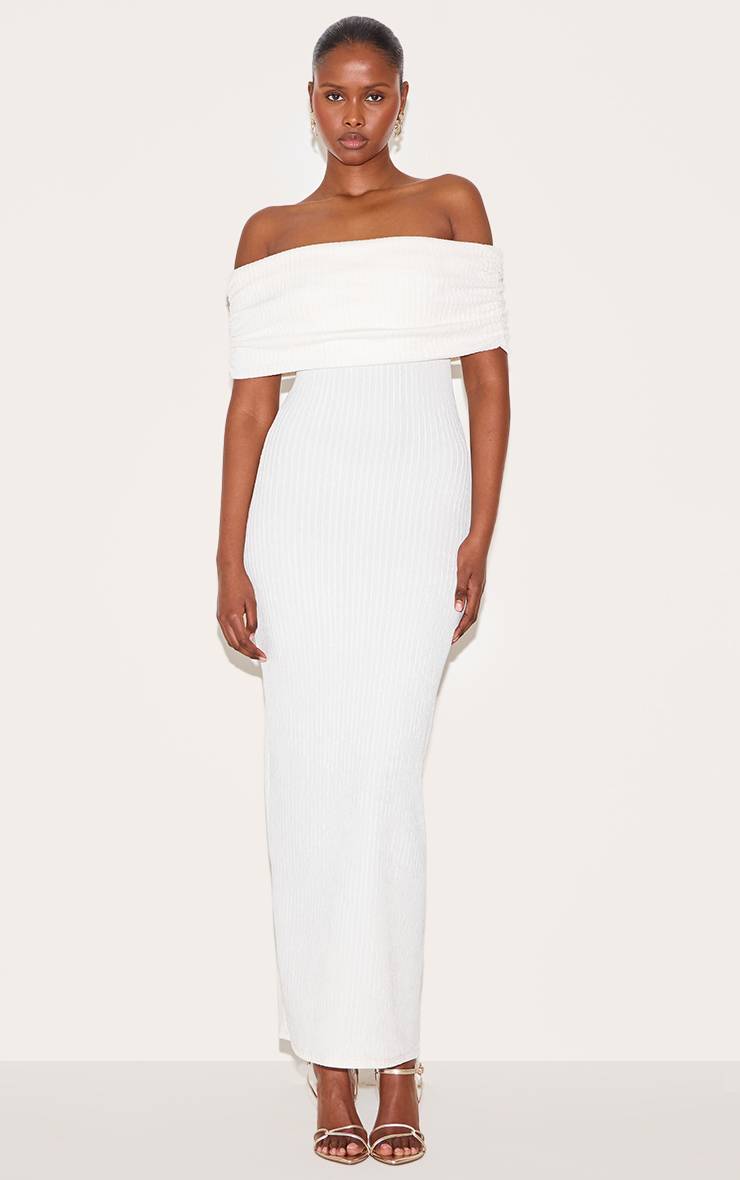 Crème Robe Longue Bardot Texturée À Revers Plié