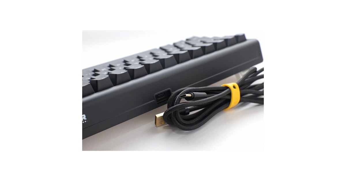DuckyProjectD Tinker 65 met QMK/VIA, toetsenbord  (Zwart/wit, US lay-out, Cherry MX Red, RGB led, Double-shot PBT, Hot-swappable, Gasket mount, 65%)