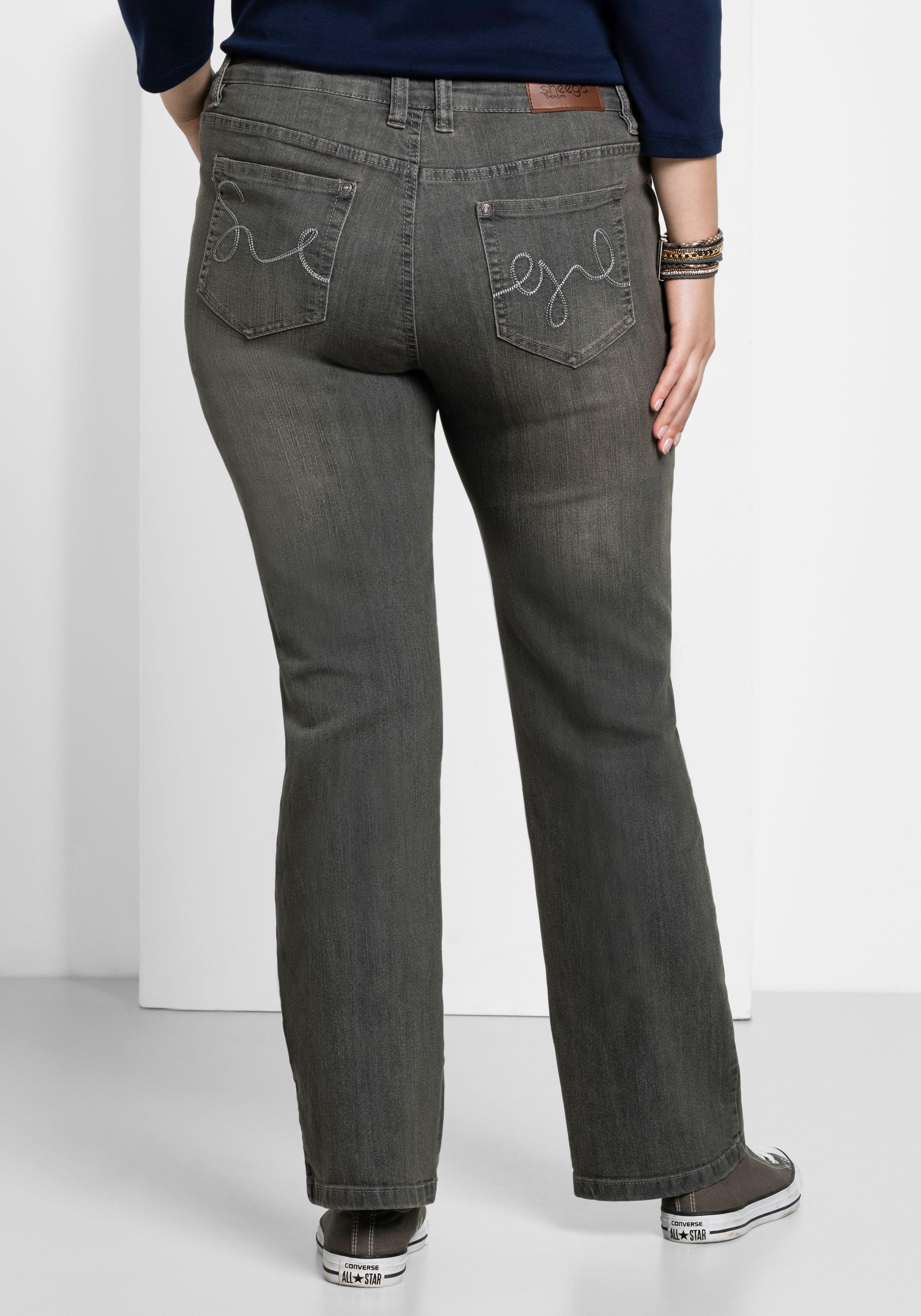 Bootcut-Jeans in 5-Pocket-Form, mit Used-Effekten