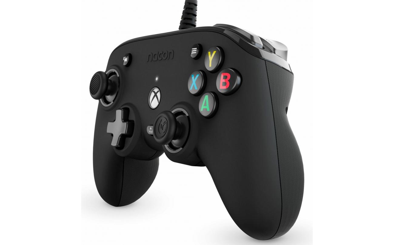 XBOX Series X Nacon Wired Pro Compact Controller Atmos Zwart