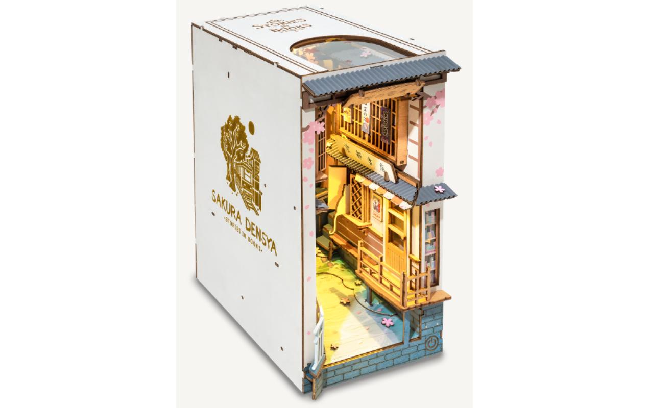 Bausatz Book Nook Sakura Densya3D-Puzzle aus lasergeschnittenen Holzteilen