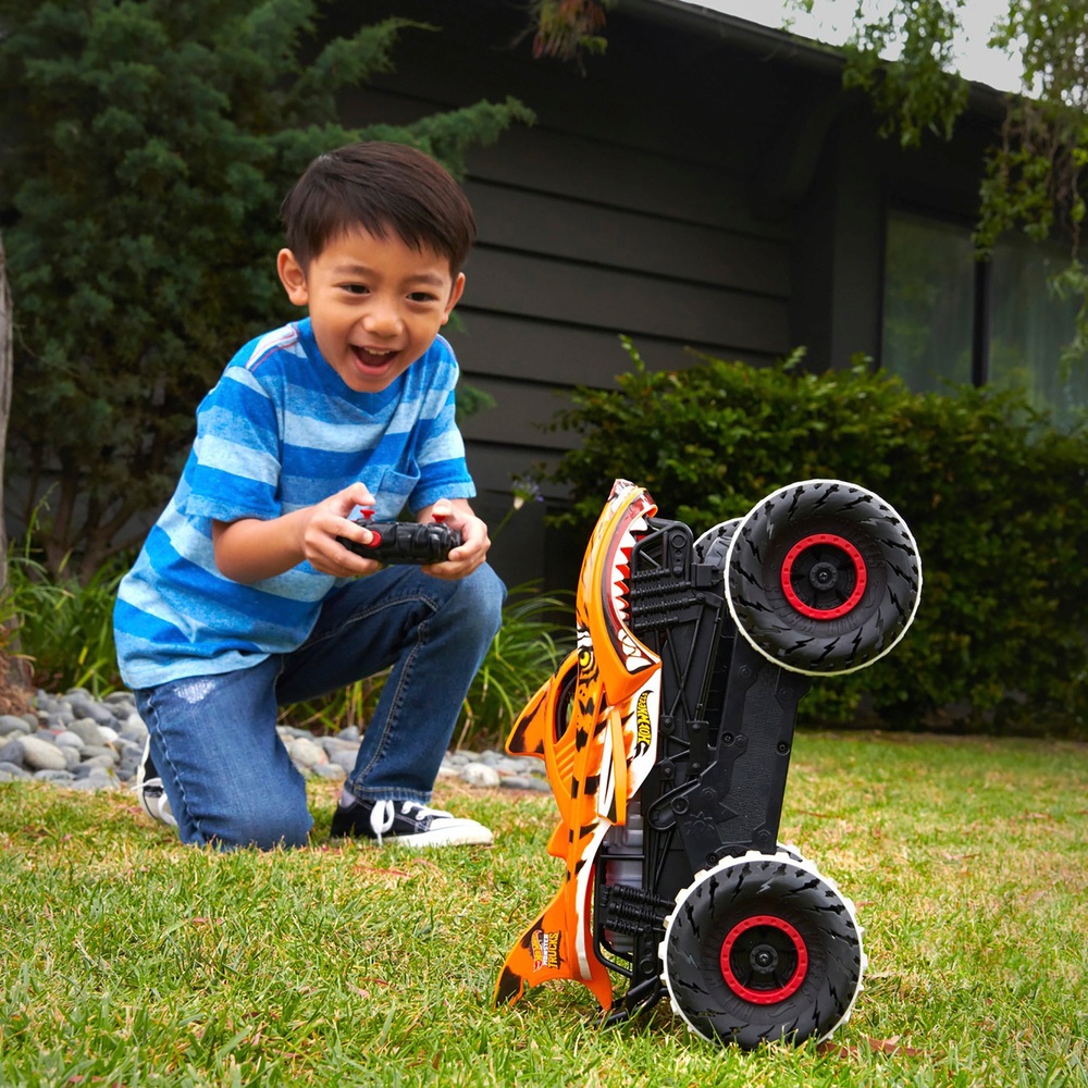 Hot Wheels Monster Trucks ferngesteuerter Unstoppable Tiger Shark