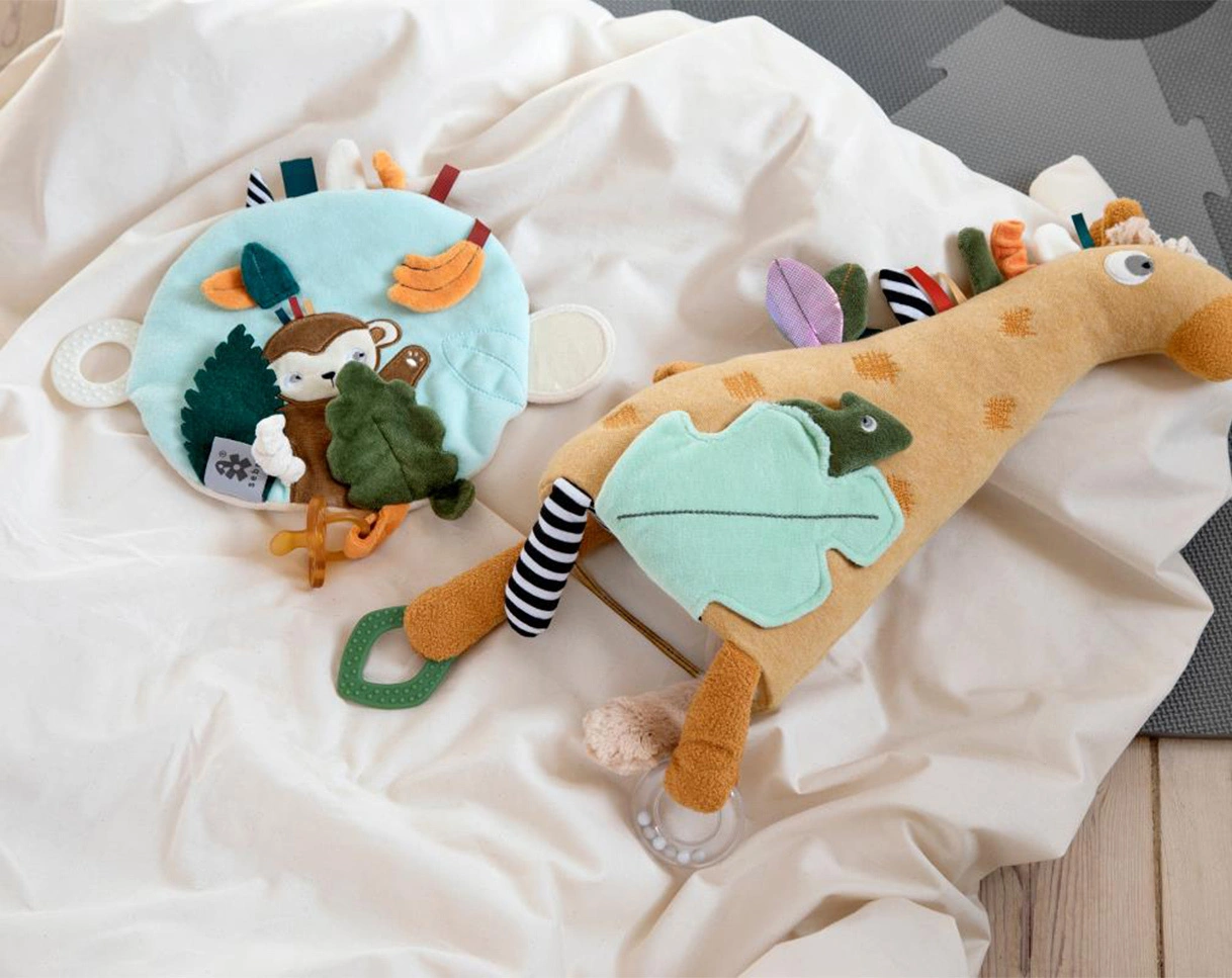 Aktivitätsspielzeug GLENN DIE GIRAFFE in gelb