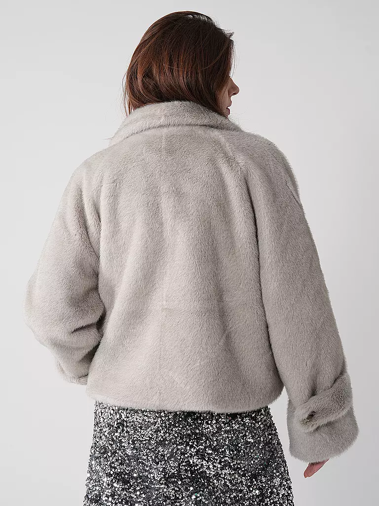 MEOTINE Jacke in Felloptik hellgrau