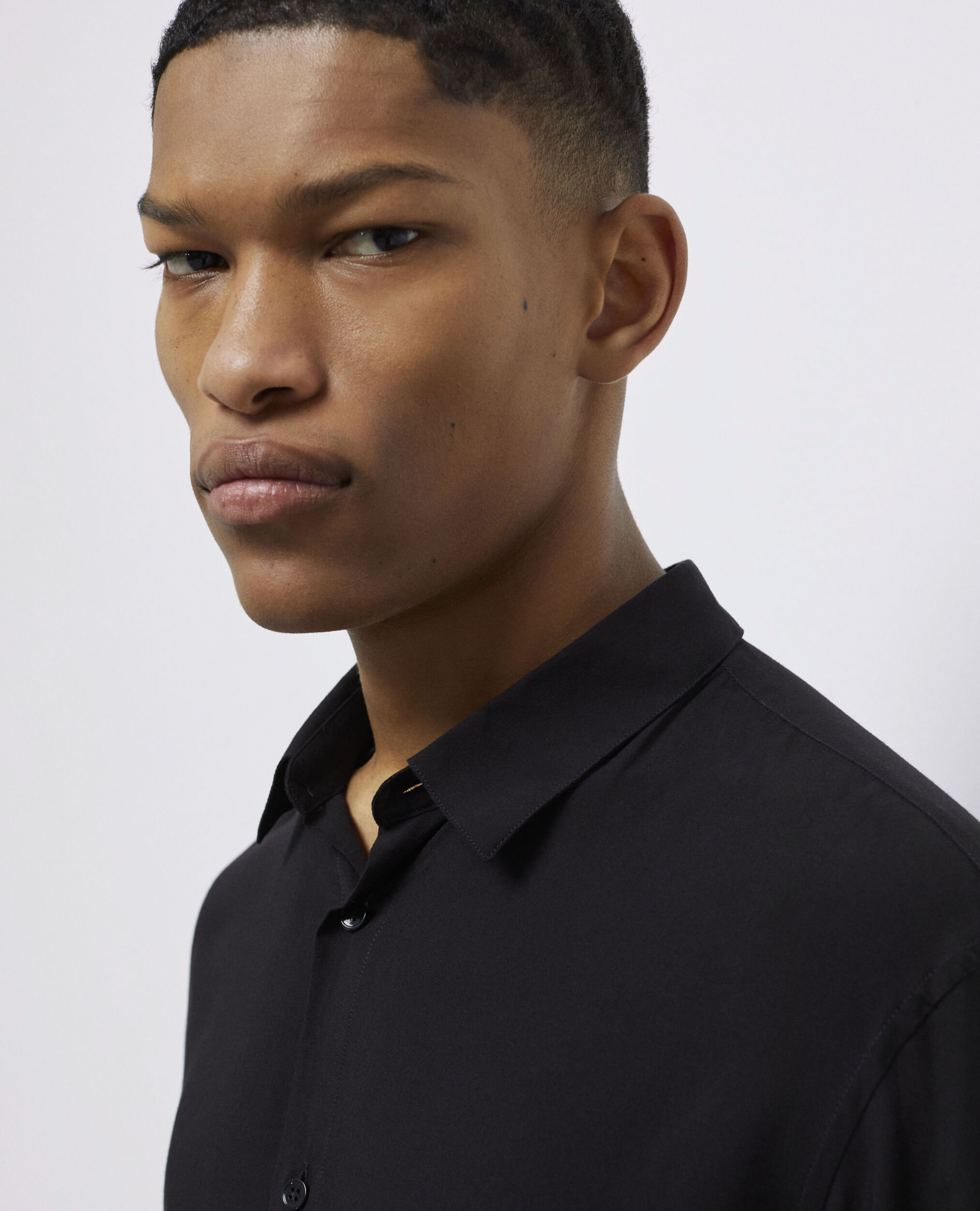 Chemise col classique noire