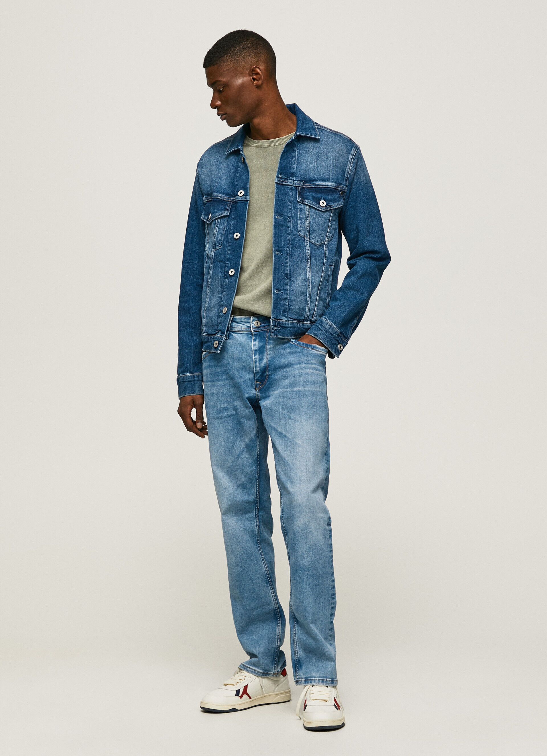Calça jeans com modelagem Cash Fit e cintura regular - jeans