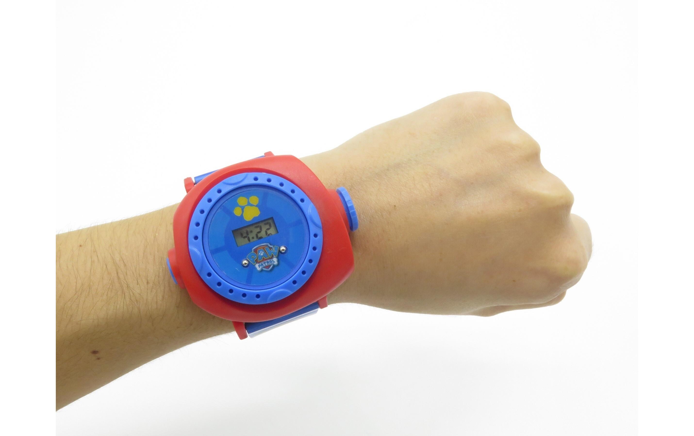 Paw Patrol Digital-ProjektionsuhrEine 2-in-1-Uhr mit digitalem Bildschirm
