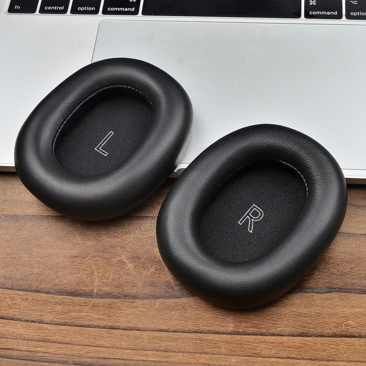 2-pakning utskiftbare øreputer for B&O Beoplay H95 ANC