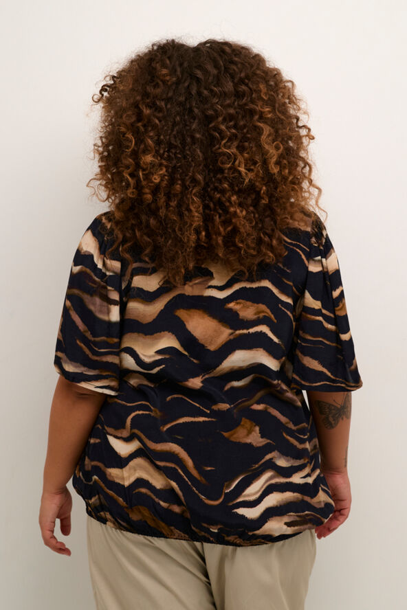 Kaffe Curve KClana Blouse Black/brown tiger print