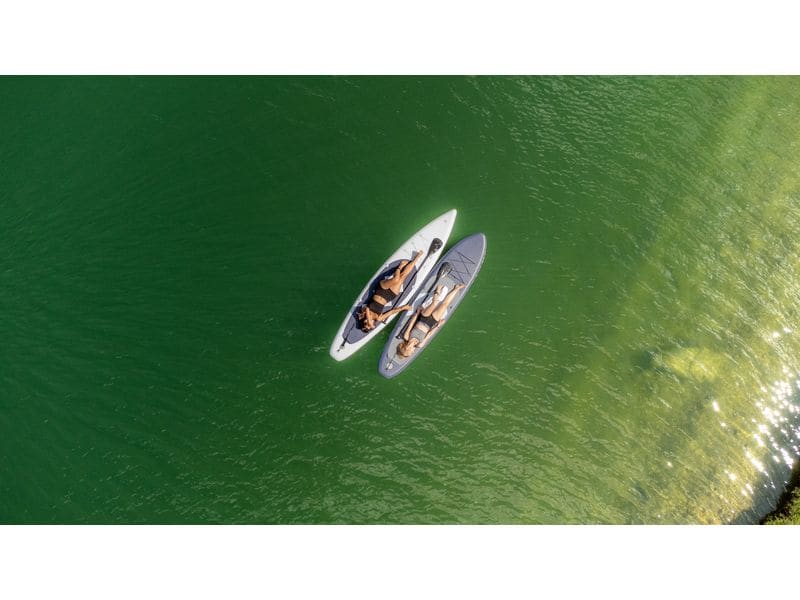 KOOR SUP Board Nuusa Allround 10'6 mit Doppelkammersystem Grossvolumiges, standsicheres Allround Stand-up-Paddling-Board mit Doppelkammersystem